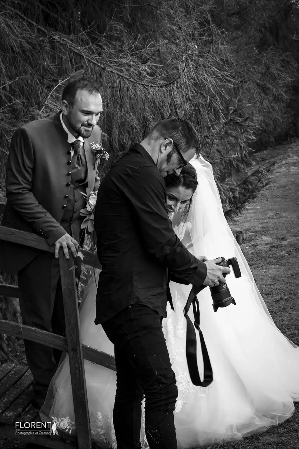 mariage lille etaples les mariés emerveillés decouvrent le travail du photographe florent mariage boulogne sur mer paris le touquet saint omer