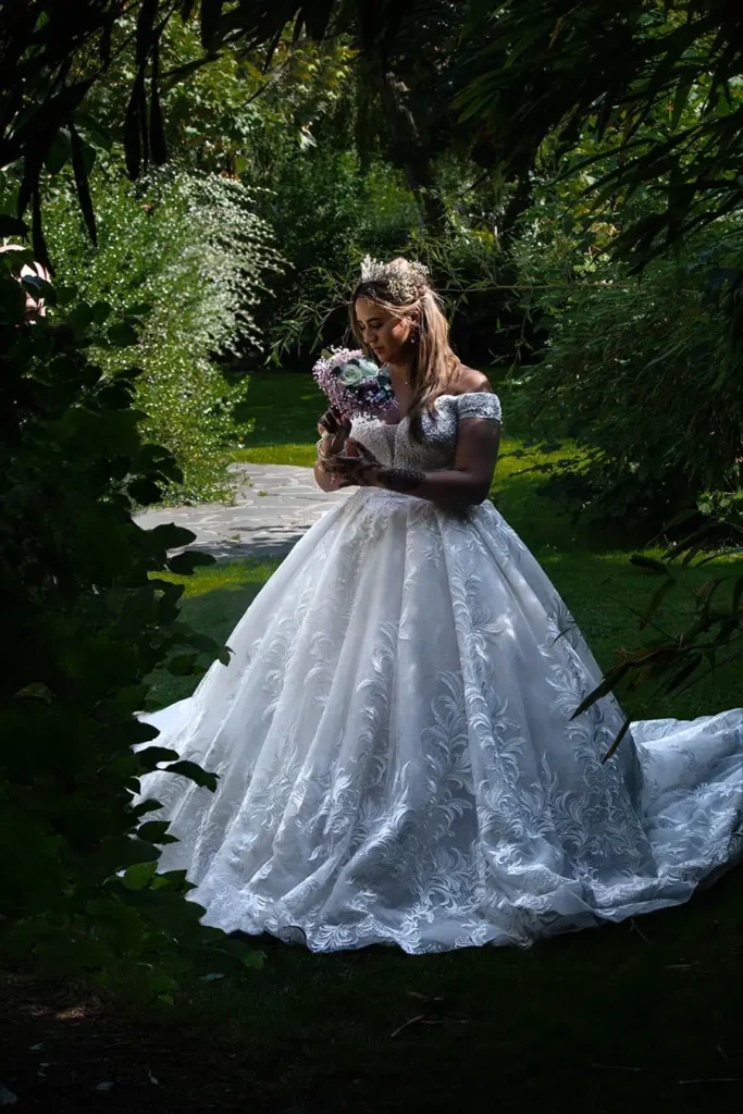 photo mariage mariee avec bouquet de fleur florent photographe boulogne sur mer lille le touquet paris amiens arras lens calais