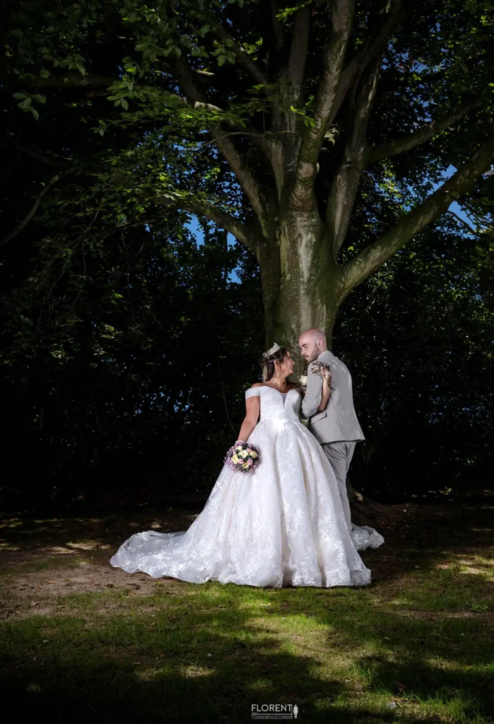 photographie mariage lille romantique sous les arbres studio florent boulogne sur mer lille paris saint omer dunkerque arras lens le touquet