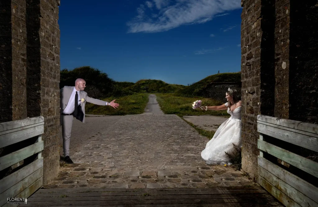 photographie mariage romantique humour sur un pont studio florent boulogne sur mer lille paris saint omer dunkerque arras lens le touquet