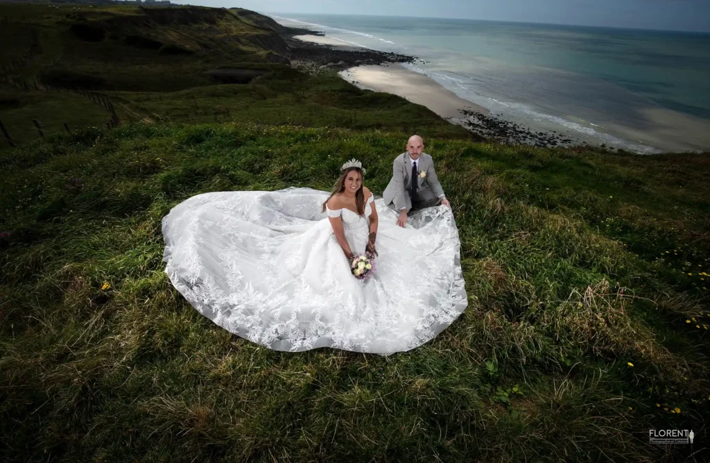 photographie mariage romantique sur la falise et vue sur la mer studio florent boulogne sur mer lille paris saint omer dunkerque arras lens le touquet