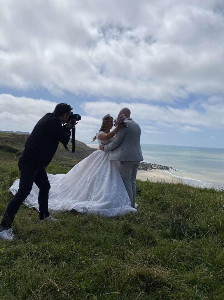 seance photo mariage sur la falaise florent photographe boulogne sur mer lille le touquet paris calais saint omer haut de france