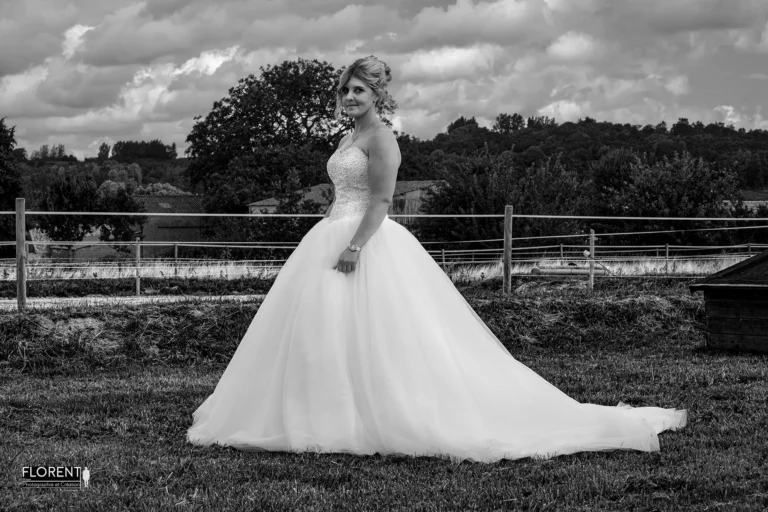 photo mariage saint omer émotion scene découverte arrivee de la mariee sous la pluie florent studio photographe mariage pas de calais nord boulogne sur mer lille paris arras calais