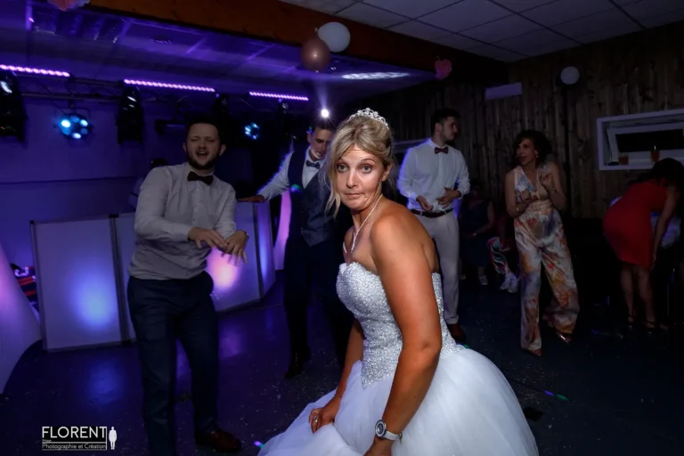 photographe mariage saint omer humour fete la mariee danse florent studio photographe mariage pas de calais nord boulogne sur mer lille paris arras le touquet desvres