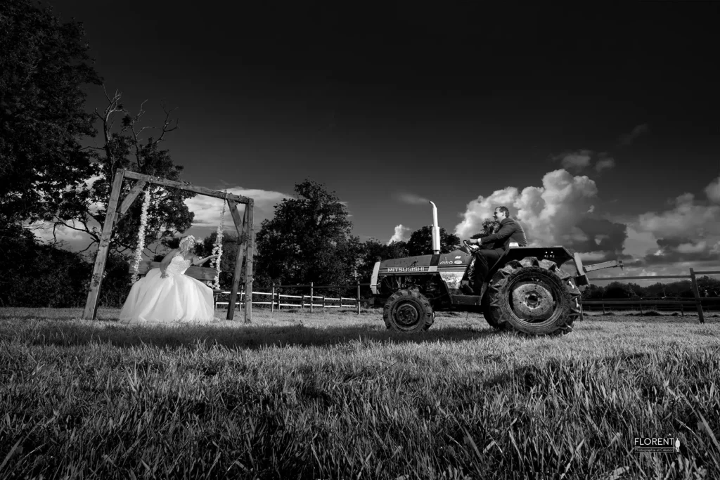 photographe mariage saint omer after day magique maries avec tracteur et balancelle florent studio boulogne sur mer lille le touquet paris calais saint omer desvres berck